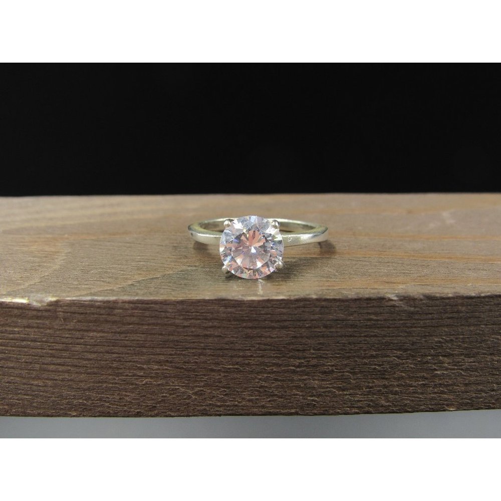 Size 6 Sterling Silver Round Bright Cubic Zirconia Band Ring